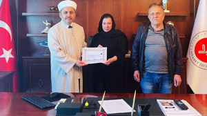 Macaristanlı Eva Judit, Etimesgut’ta Müslüman oldu, Elif ismini aldı