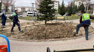 Etimesgut’ta parklar yaza hazırlanıyor