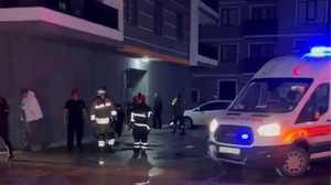 Mamak’ta inşaattaki asansör boşluğuna düşen işçi ağır yaralandı
