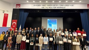 Hacı Bayram Veli Üniversitesi'nde tarihi gün! Dereceye giren eser sahipleri ödüllendirildi
