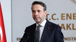 Bakan Bayraktar, 'risk var' diyerek uyardı! Avrupa'daki elektrik kesintisi Türkiye'yi etkileyecek mi?