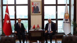 AK Parti Genel Başkanvekili Ala Çin'in Ankara Büyükelçisi Ciang ile bir araya geldi