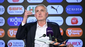 Mourinho ilk 11 sorusunu beğenmedi