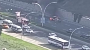 Çankaya'da otomobil cayır cayır yandı! Otomobil küle döndü!