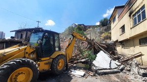 Altındağ’da metruk yapılarla mücadele devam ediyor! Daha güvenli mahalleler hedefleniyor