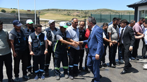 Başkan Ertuğrul Çetin’den personelle bayramlaşma