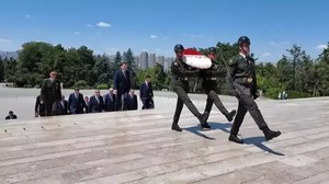 Adalet Bakanı Yılmaz Tunç ve Yeni HSK Üyeleri Anıtkabir’i Ziyaret Etti