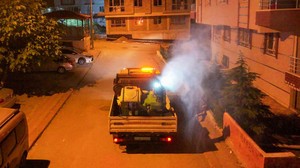 Keçiören’de sineksiz yaz için gece mesaisi başladı