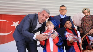 Keçiören’de miniklerin mezuniyet sevinci
