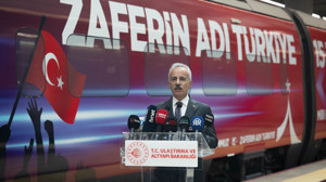 Bakan Uraloğlu, "15 Temmuz Demokrasi ve Birlik Treni Uğurlama Töreni"nde önemli mesajlar verdi