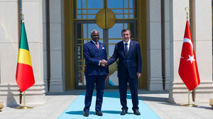 Cevdet Yılmaz, Kongo Başbakanı Makosso ile görüştü