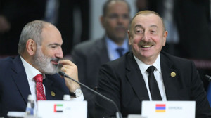 Aliyev ve Paşinyan barış için bir araya geliyor