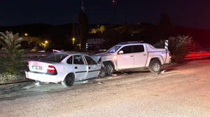 Kırıkkale'de otomobil ile kamyonet kafa kafaya çarpıştı