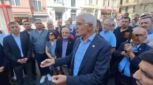 CHP'li Kılınç'tan İnan Güney'e destek: "Beyoğlu’nun çöpünü temizleyen ailenin evladı”