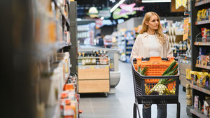 Tüketici güveni ağustosta yükseldi, işgücü girdilerinde ücret artışı dikkat çekti