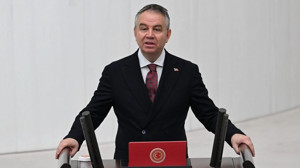 Ankara Milletvekili Murat Alparslan kimdir, hangi siyasi görevlerinde yer almıştır?