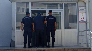 Kırşehir’de FETÖ firarisi, taziye ziyaretinde yakalandı