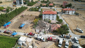 Çubuk’ta Deprem Riski Nedeniyle Boşaltılan Bina Çöktü