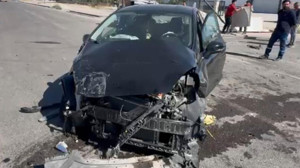 Aksaray'da otomobil ile kamyonet çarpıştı: Kaza anı kamerada