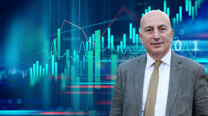 Mahfi Eğilmez, Türkiye’nin ruh halini özetledi! Sürekli bir ekonomik depresyon