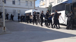 Konya’dan başladı, 12 ili sardı: Dev operasyonda yüzlerce tutuklama!