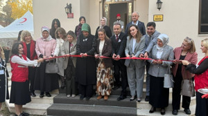 Cumhuriyetin 102. yılına özel sergi: Etimesgut Kaymakamı ve Kızılay Başkanı Renda Köşkü'nde!