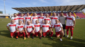 Futbolun efsane isimleri, Niğde’de özel maçta top koşturdu