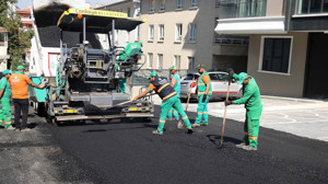 Çankaya'da 312 cadde ve sokakta yollar yenilendi, 130 bin ton asfalt serildi
