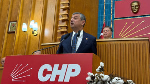 CHP liderinden gazetecilere: “Siz evlatlarınıza miras olarak bu iftiraları mı bırakacaksınız”