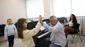 Çankaya'da geleceğin piyanistleri seçildi! Zülfü Livaneli'de özel yetenek sınavı heyecanı