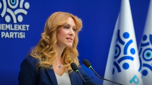 İpek Özkal Sayan kimdir, nereli, kaç yaşında? İyi Parti’ye mi geçti? İşte detaylar...