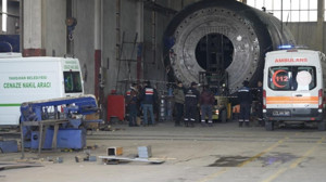 Kırıkkale'de kan donduran iş kazası! 3 tonluk sac levha kaydı, iki işçi olay yerinde can verdi!