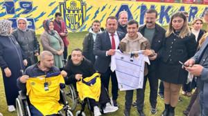 Ankaragücü'nden 3 Aralık'ta kalplere dokunan davet: Özel çocuklar futbolcularla sahaya çıktı!