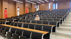 Yasaklı yıllardan bugüne! AK Parti Ankara Milletvekili Usta, eğitim hakkının elinden alındığı fakülteyi ziyaret etti