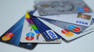 Kredi kartı borçlarına af mı geldi? Ünlü ekonomist açıkladı