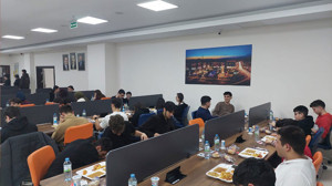 Sincan’da Ramazan hizmetleri devam ediyor: Öğrenciler ve ihtiyaç sahipleri aynı masada