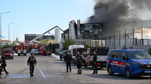 Ankara Sincan’da Boya Fabrikasında Yangın