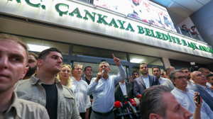Özgür Özel'e hapis cezası mı verilecek? Yılmaz Özdil, Akın Gürlek örneğiyle açıkladı