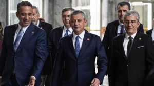 "Yeni Parti"nin logosu ve genel merkezi belli oluyor!