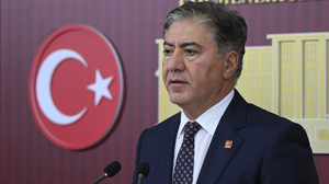 Murat Emir'den Sinem Dedetaş tepkisi: Sürgün ettiler!