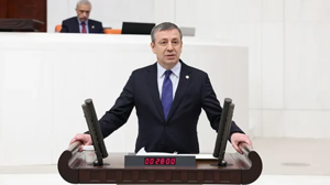 Cemil Tugay'ın AK Parti'ye geçişine CHP'den ilk tepki!