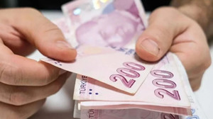 Boşanıp eski eşiyle yaşamaya devam edenler dikkat: Yargıtay’dan yetim aylığı kararı