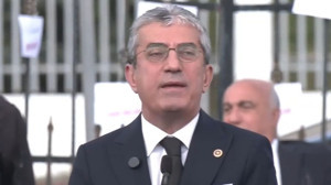 YENİ Parti'den AYM önünde 'sansür' isyanı
