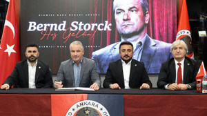 Bernd Storck kimdir, hangi takımları çalıştırdı?