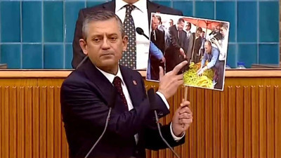 Özgür Özel sert çıktı: Siyasette çarşı pazar kavgası