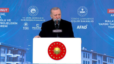 Cumhurbaşkanı Erdoğan deprem konutlarını teslim etti: ''Sözümüzü tutmaya devam''