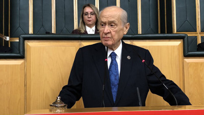 Devlet Bahçeli'nin gözleri doldu... "Yarısı çocuk olan 78 vatan evladının hesabını kim ya da kimler verecek?"