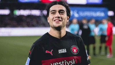 Aral Şimşir 2 asistle yıldızlaştı, Midtjylland liderlik koltuğunu sağlamlaştırdı