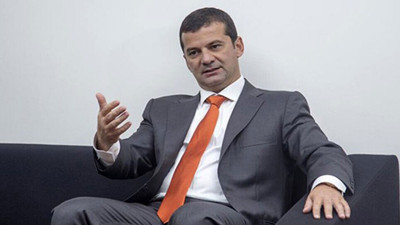 Bartu Soral Kimdir, Aslen Nereli, Eşi Kim, Hangi Partiden, Hayatı ve Kariyeri!