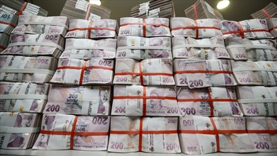 Hazine, ihale öncesi 32 milyar TL borçlandı
